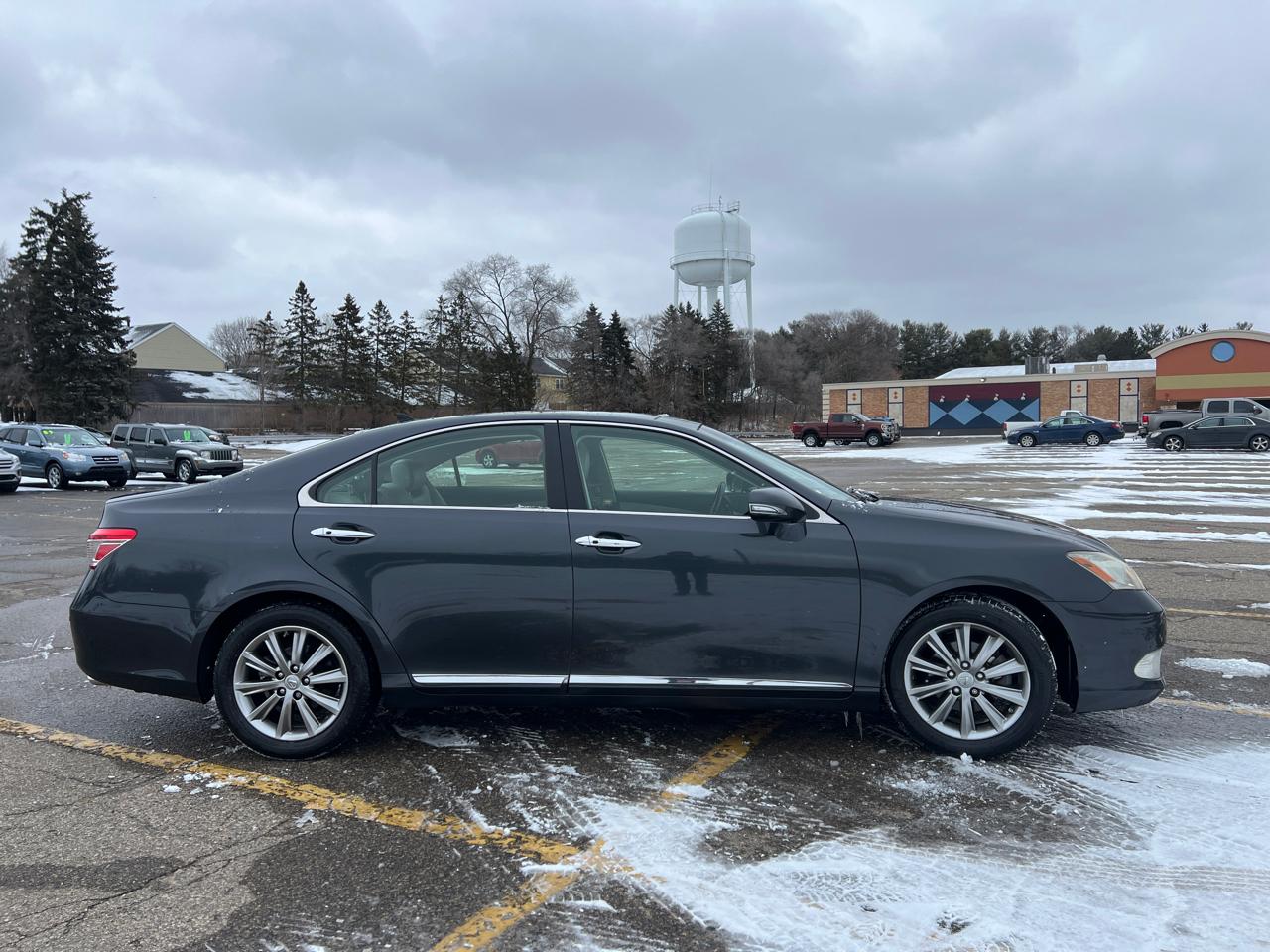 Lexus ES 350 Sedan 2010