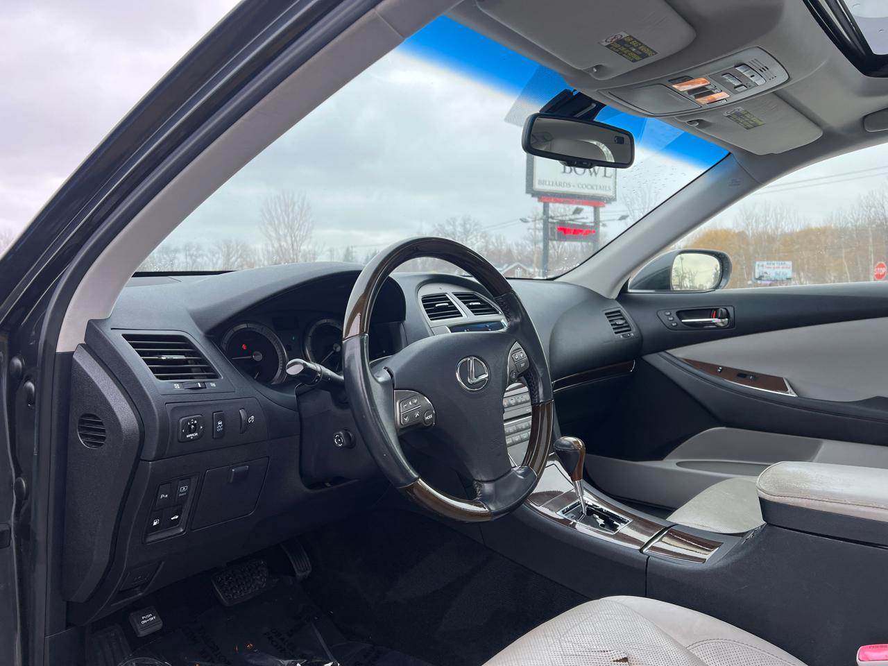 Lexus ES 350 Sedan 2010