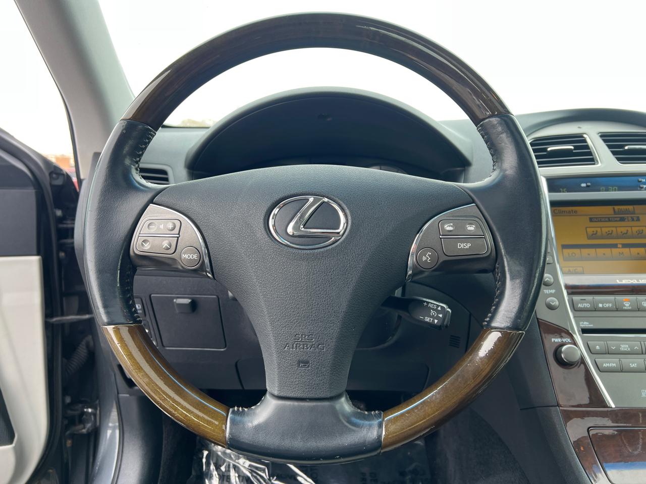 Lexus ES 350 Sedan 2010