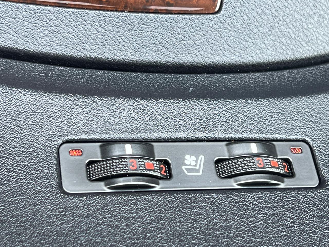 Lexus ES 350 Sedan 2010