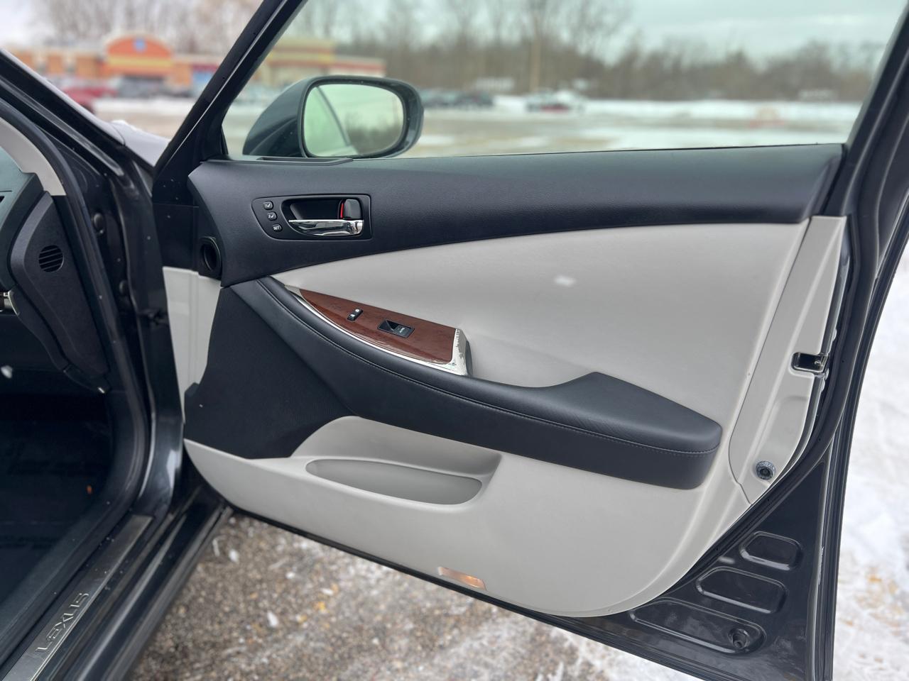 Lexus ES 350 Sedan 2010