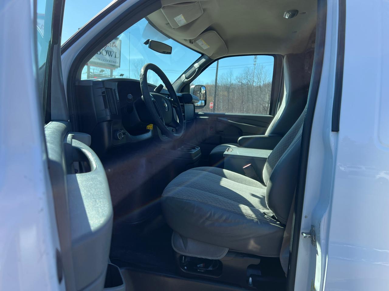 Chevrolet Express 2500 Cargo 2013
