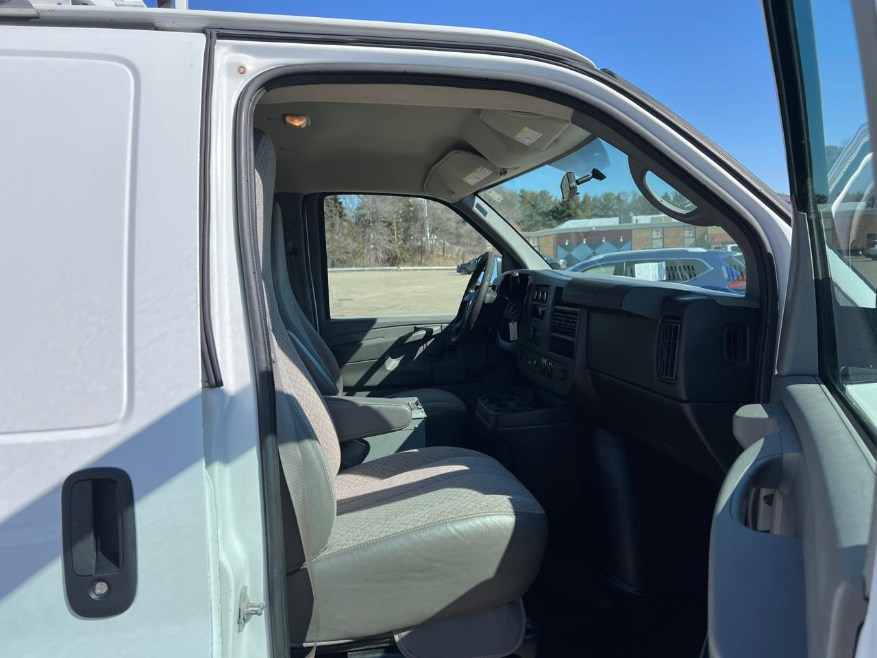 Chevrolet Express 2500 Cargo 2013