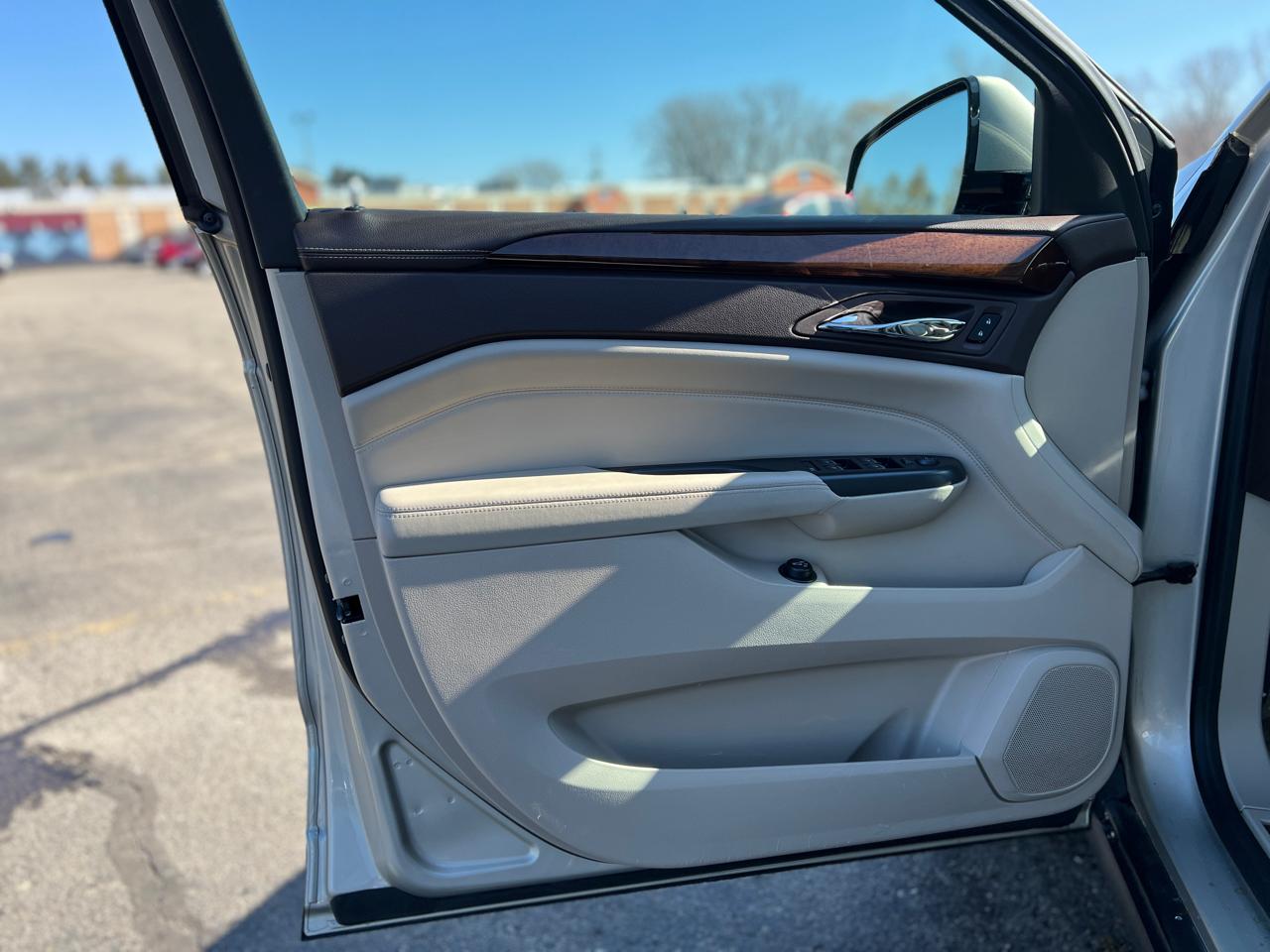 Cadillac SRX Luxury Collection AWD 2014