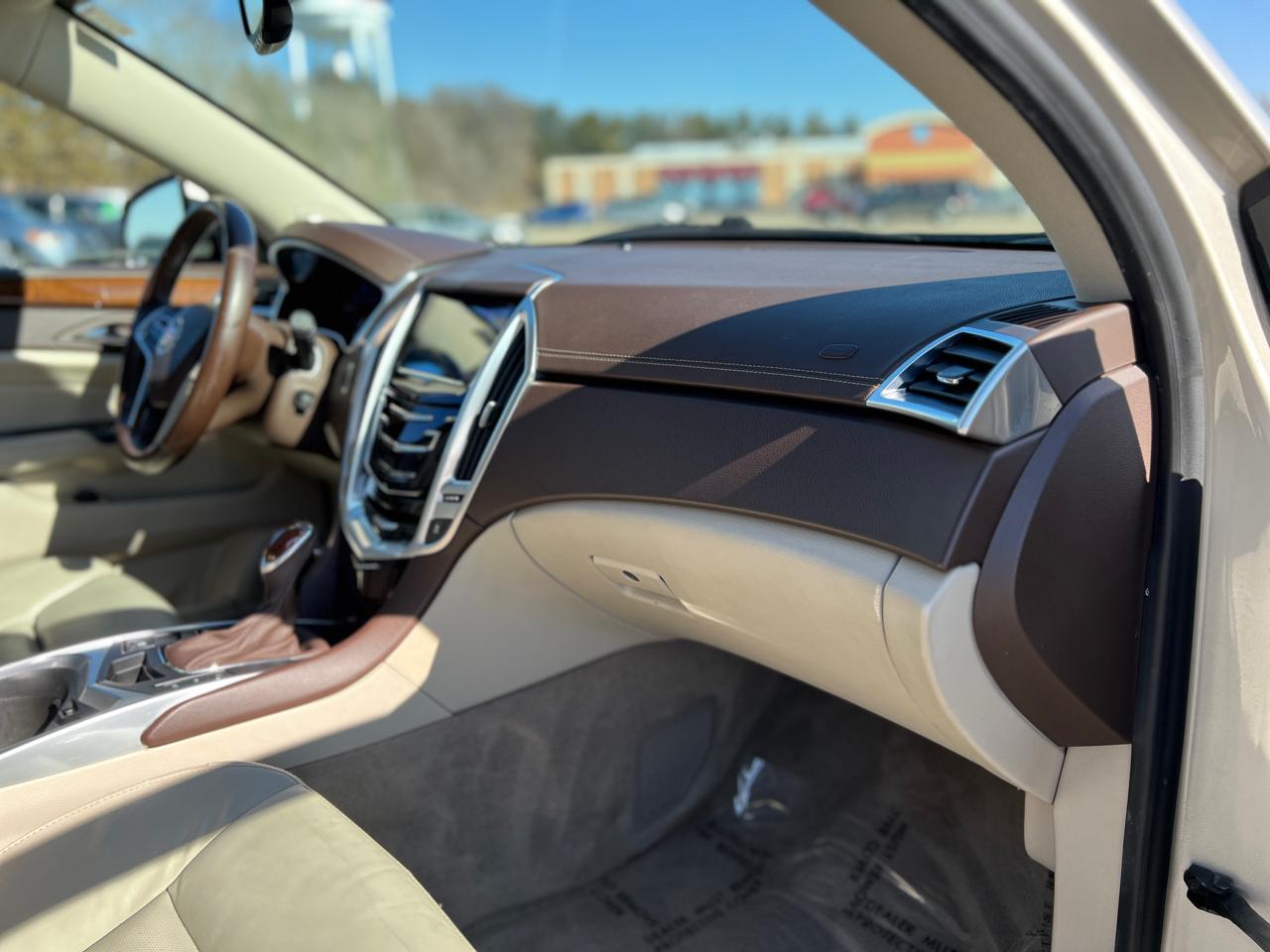 Cadillac SRX Luxury Collection AWD 2014