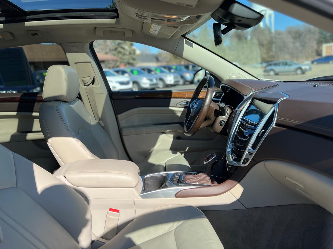 Cadillac SRX Luxury Collection AWD 2014