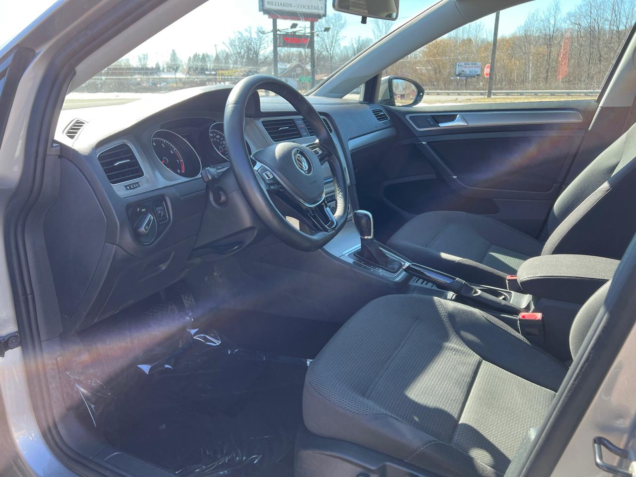 Volkswagen Golf TSI S 6A 2016