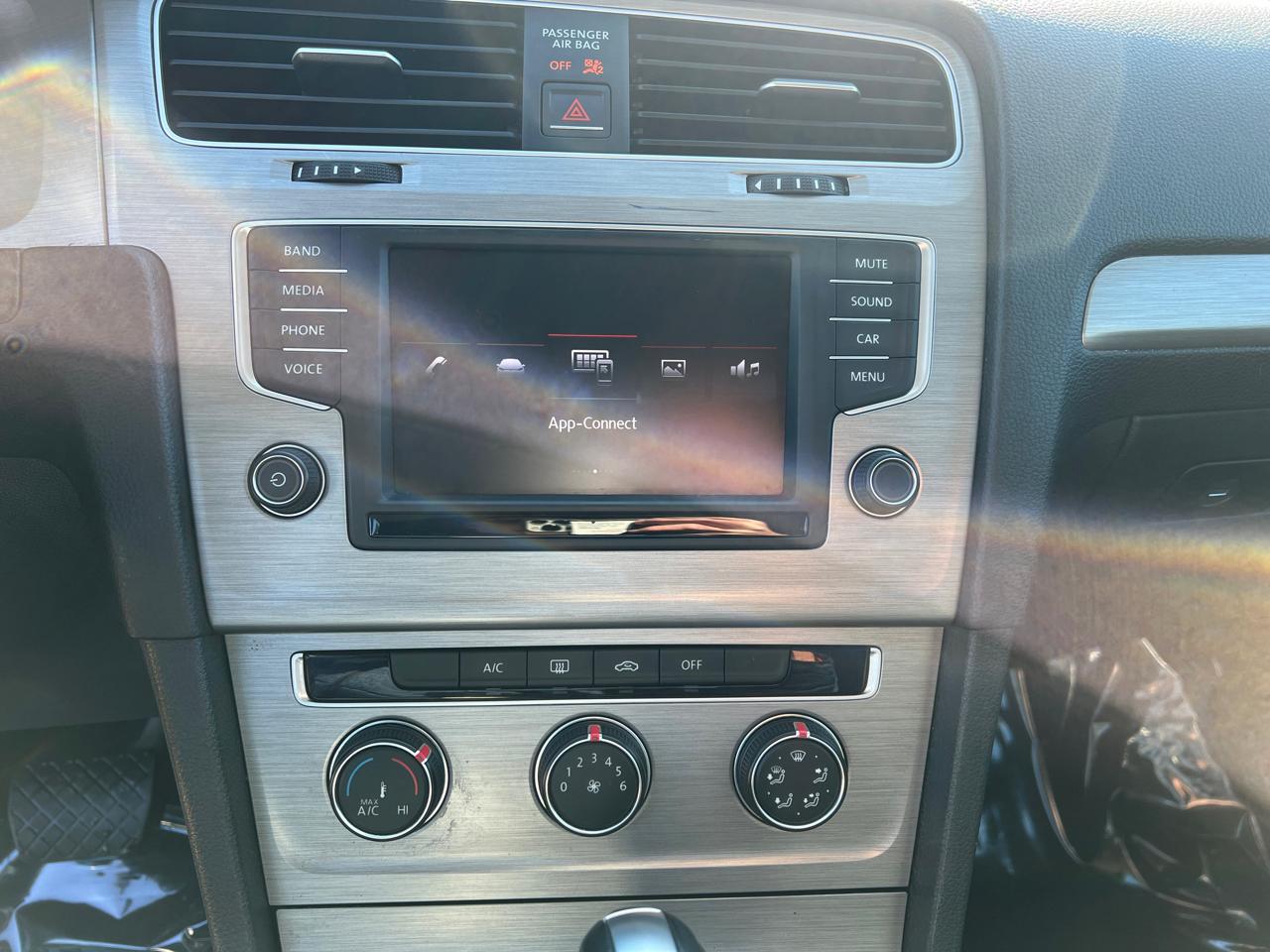 Volkswagen Golf TSI S 6A 2016