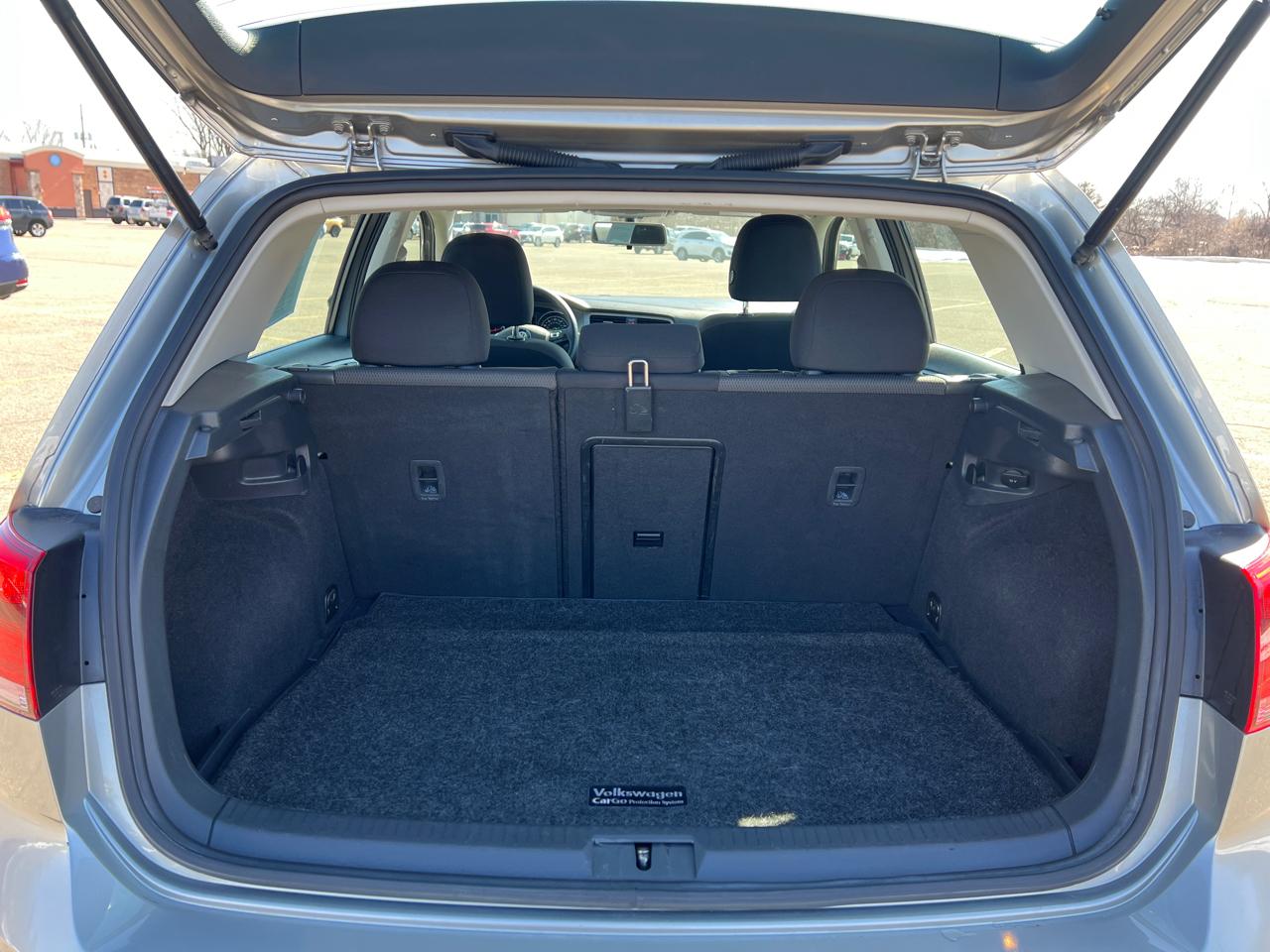 Volkswagen Golf TSI S 6A 2016