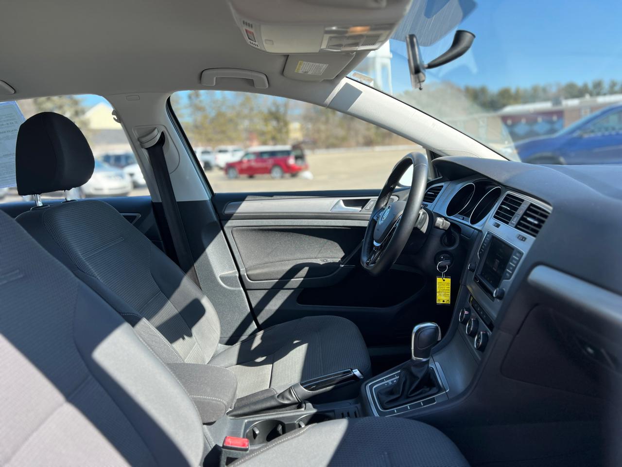 Volkswagen Golf TSI S 6A 2016