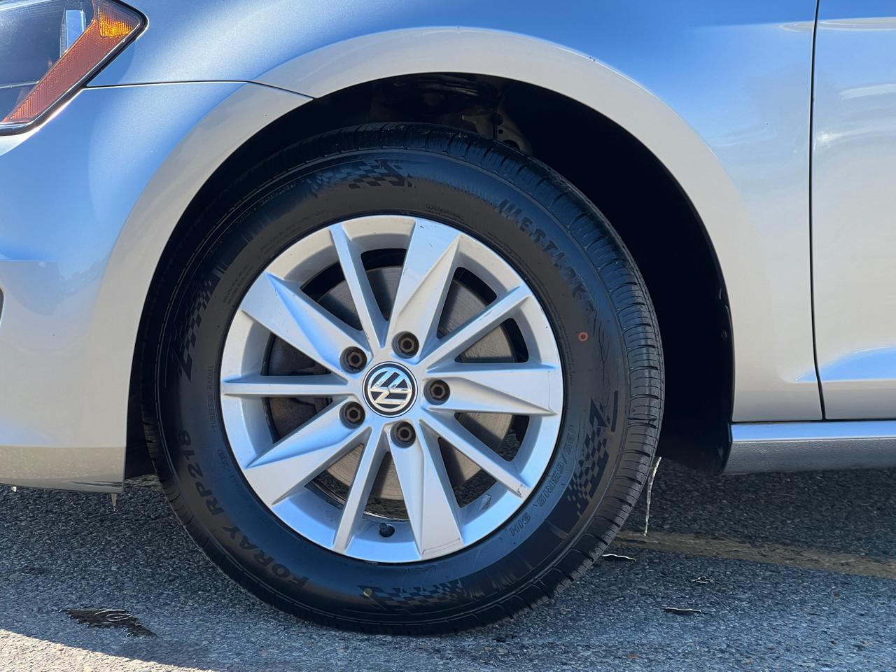 Volkswagen Golf TSI S 6A 2016