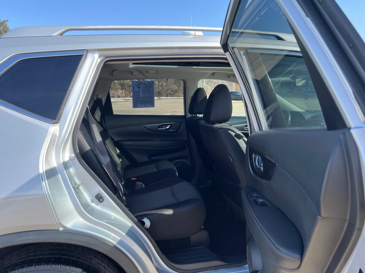 Nissan Rogue SV AWD 2018