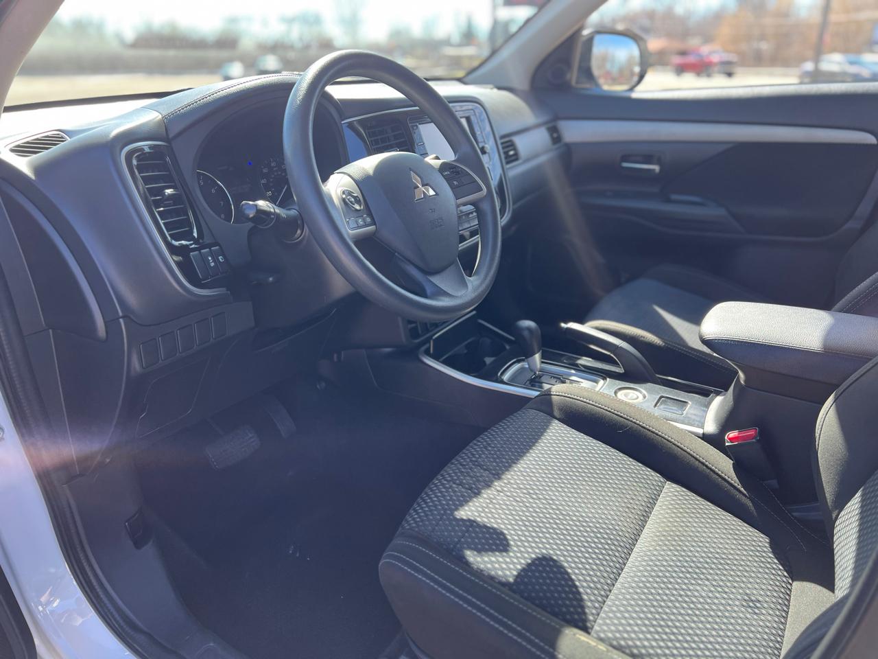 Mitsubishi Outlander SEL AWD 2018