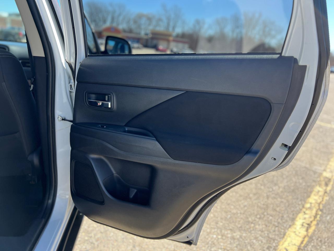 Mitsubishi Outlander SEL AWD 2018