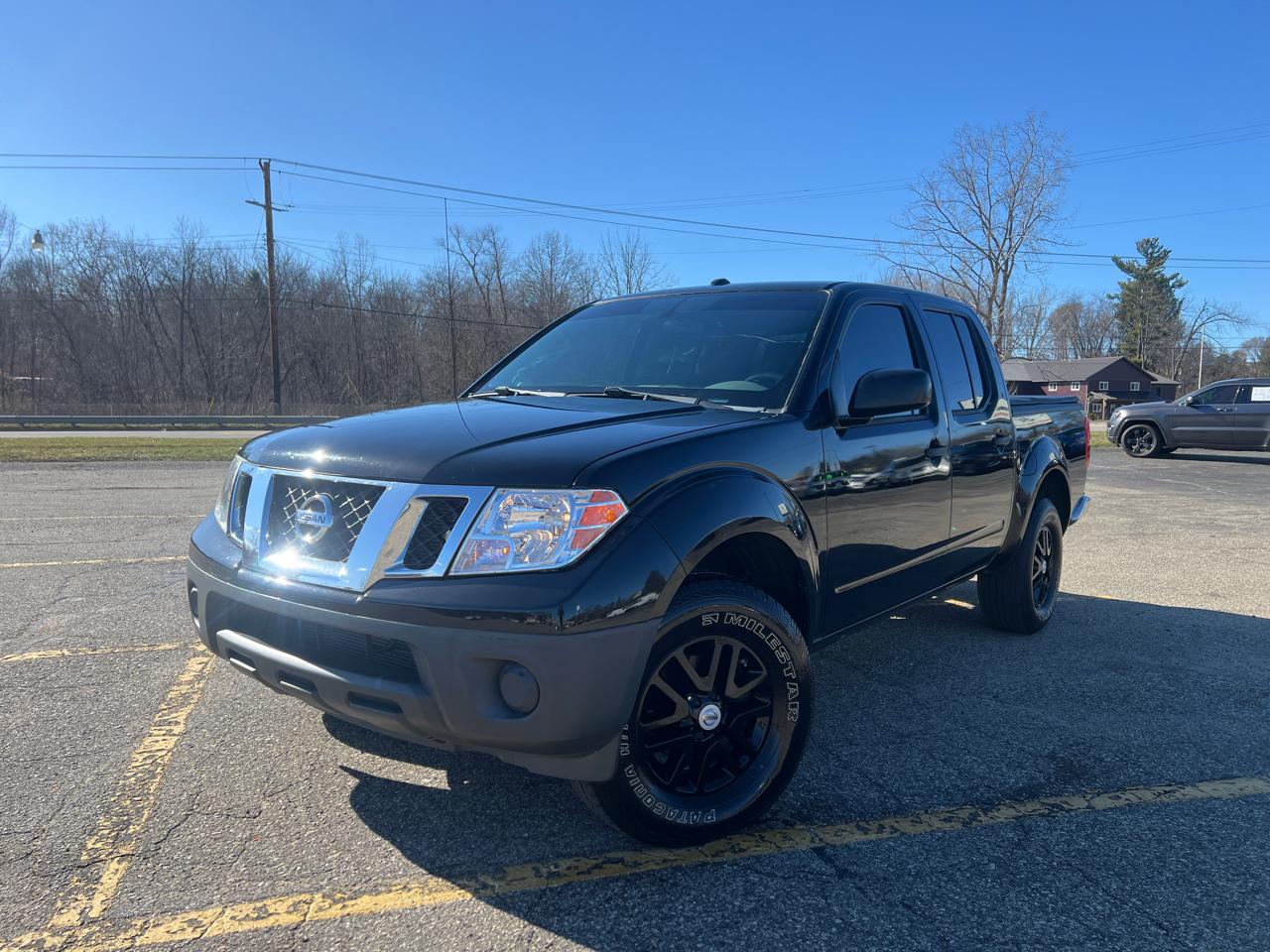 2016 Nissan Frontier SV Crew Cab 4WD