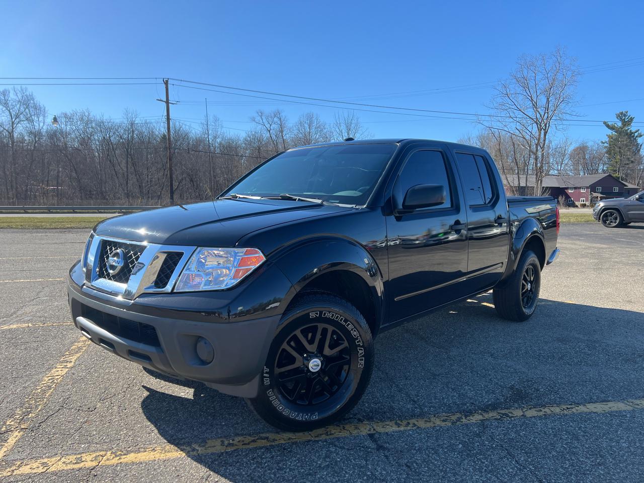 Nissan Frontier SV Crew Cab V6 2016