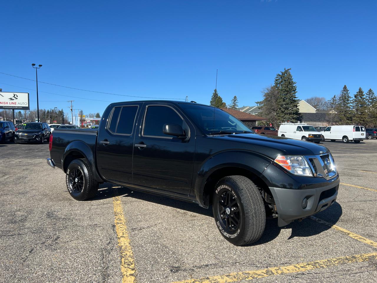 Nissan Frontier SV Crew Cab V6 2016
