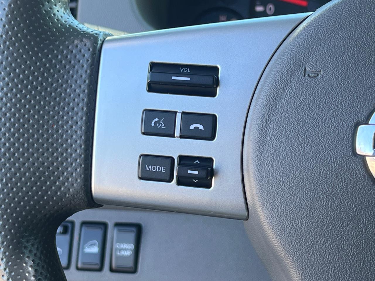 Nissan Frontier SV Crew Cab V6 2016