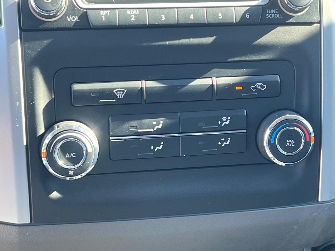 Nissan Frontier SV Crew Cab V6 2016