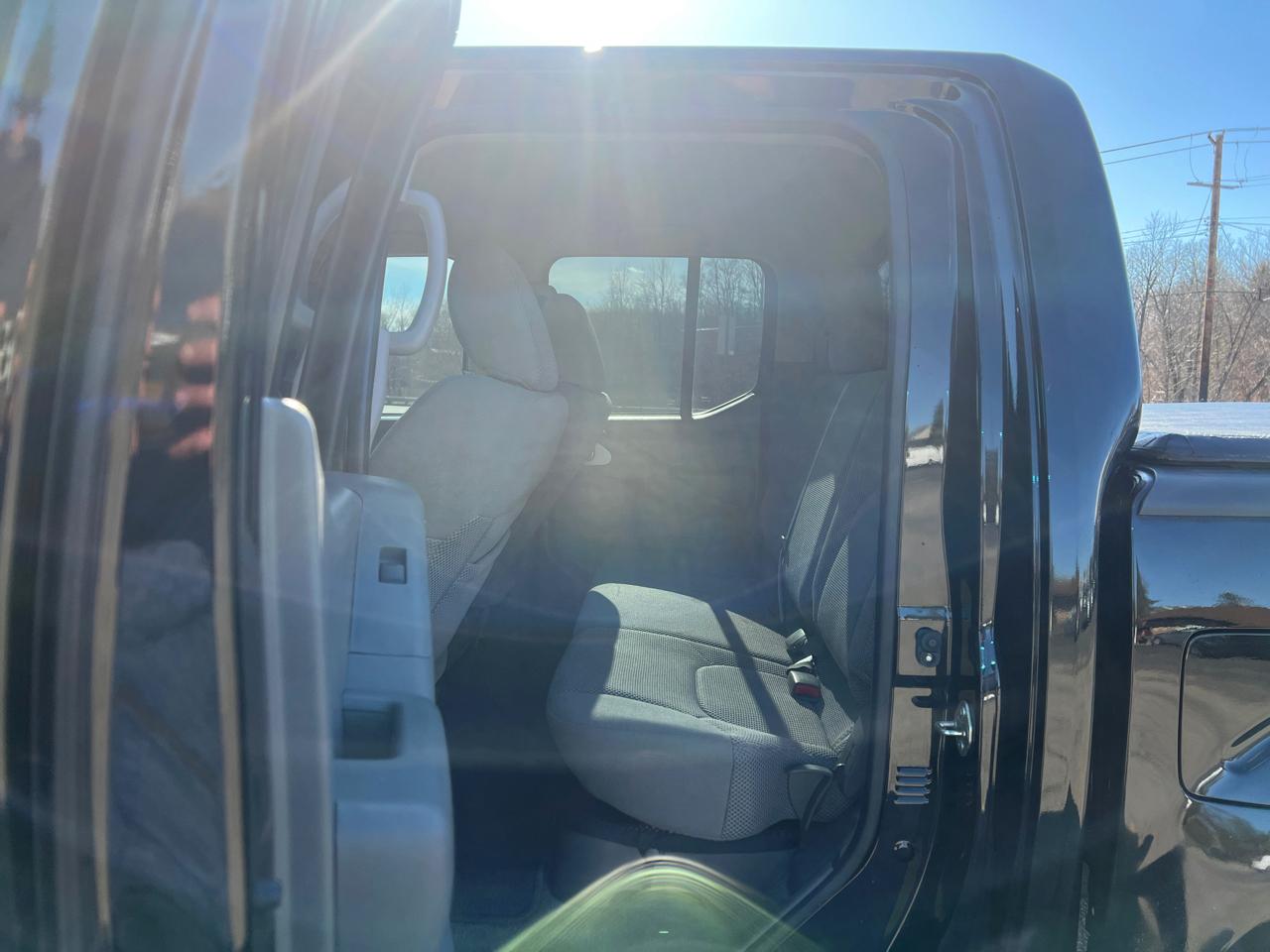 Nissan Frontier SV Crew Cab V6 2016