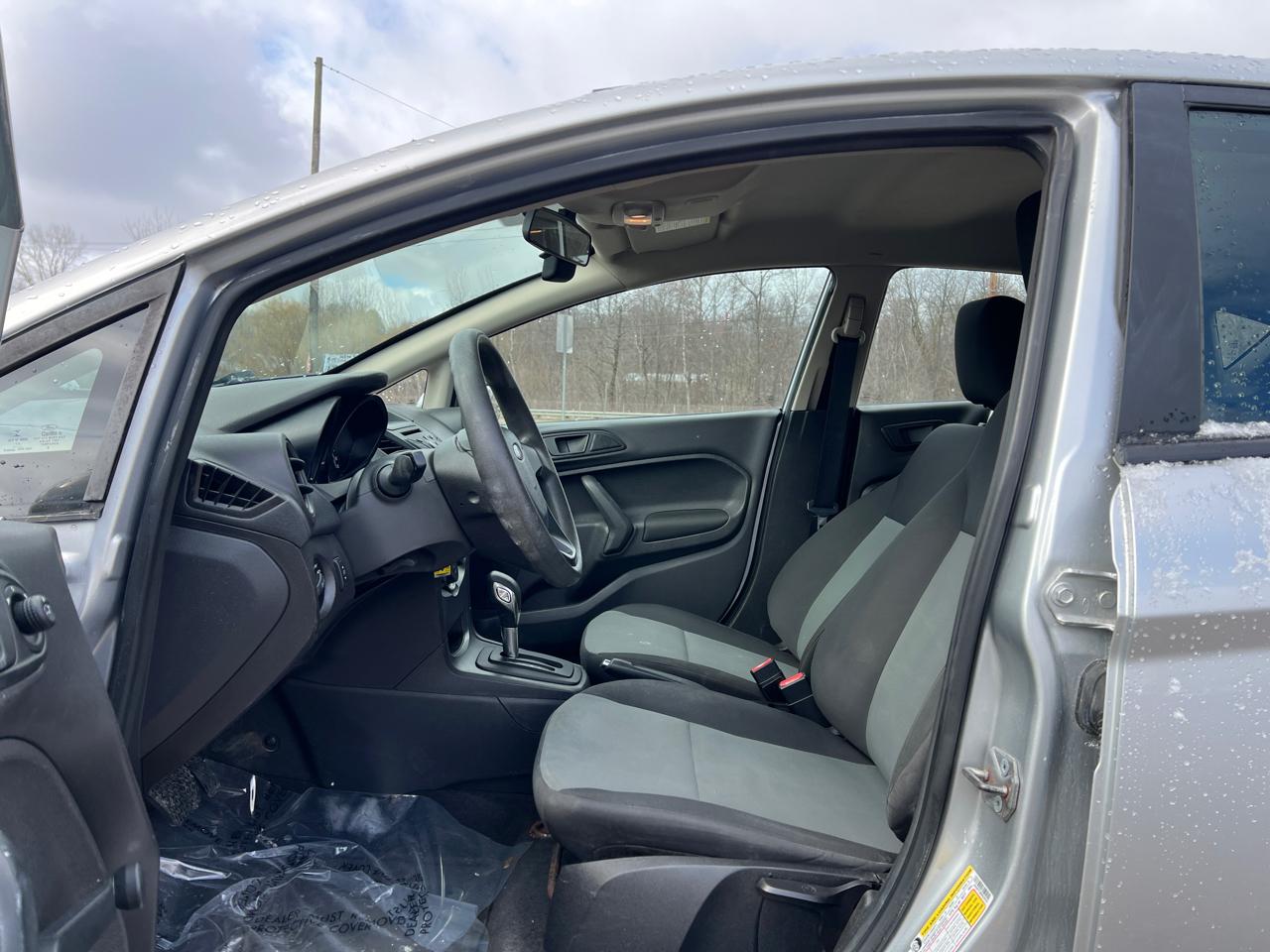 Ford Fiesta S Hatchback 2015