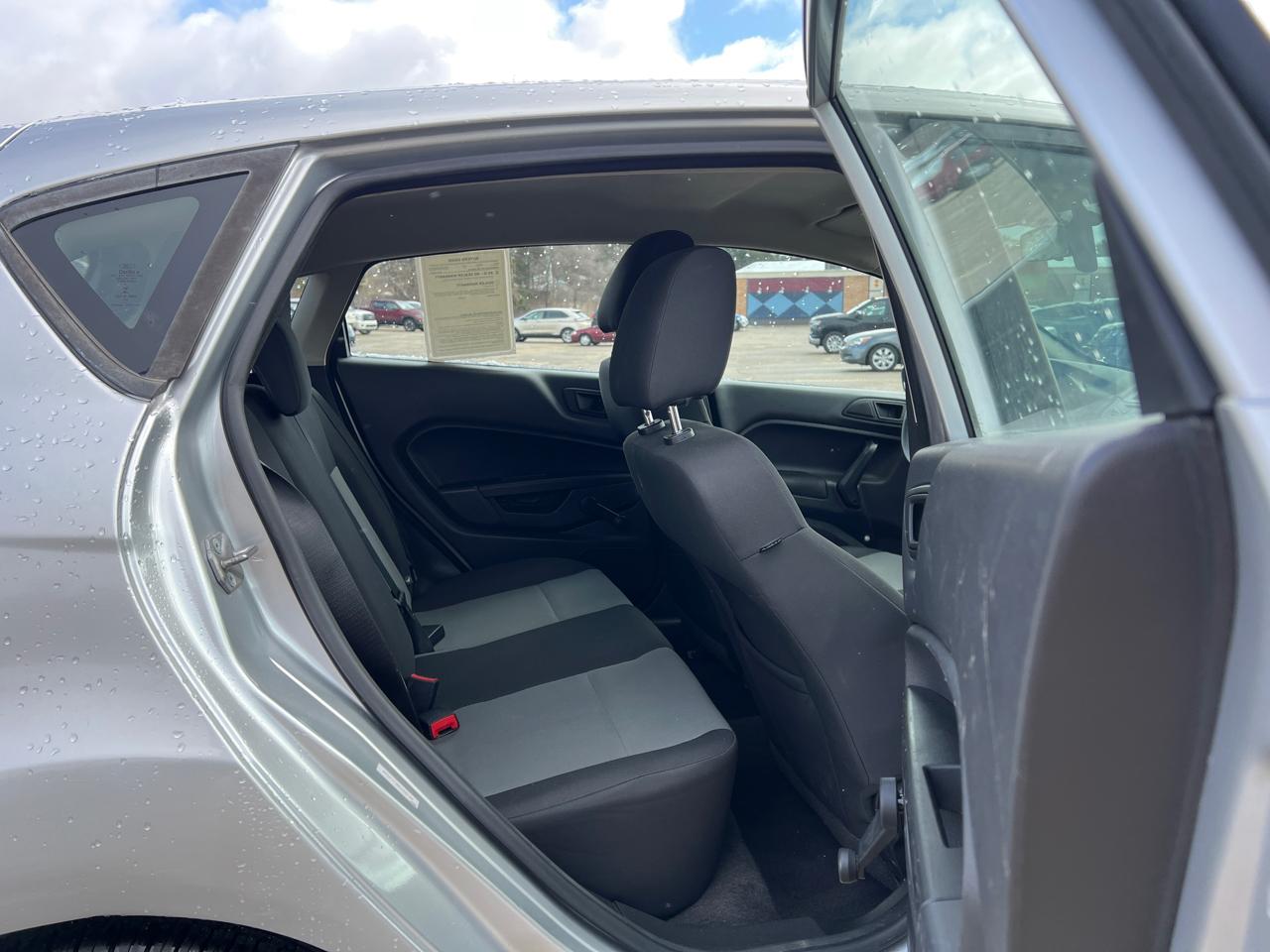 Ford Fiesta S Hatchback 2015