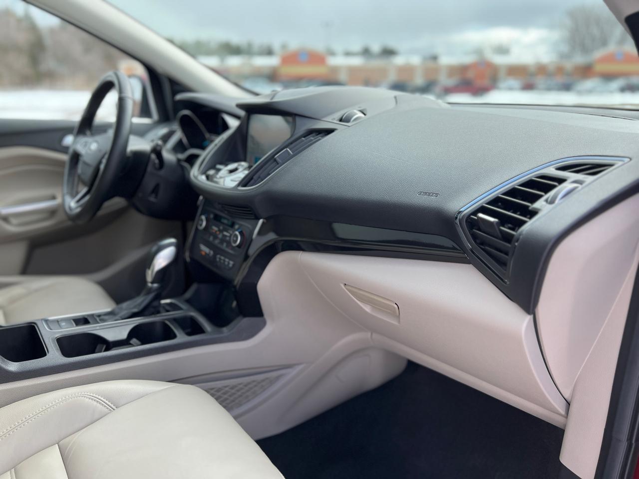 Ford Escape Titanium 4WD 2019