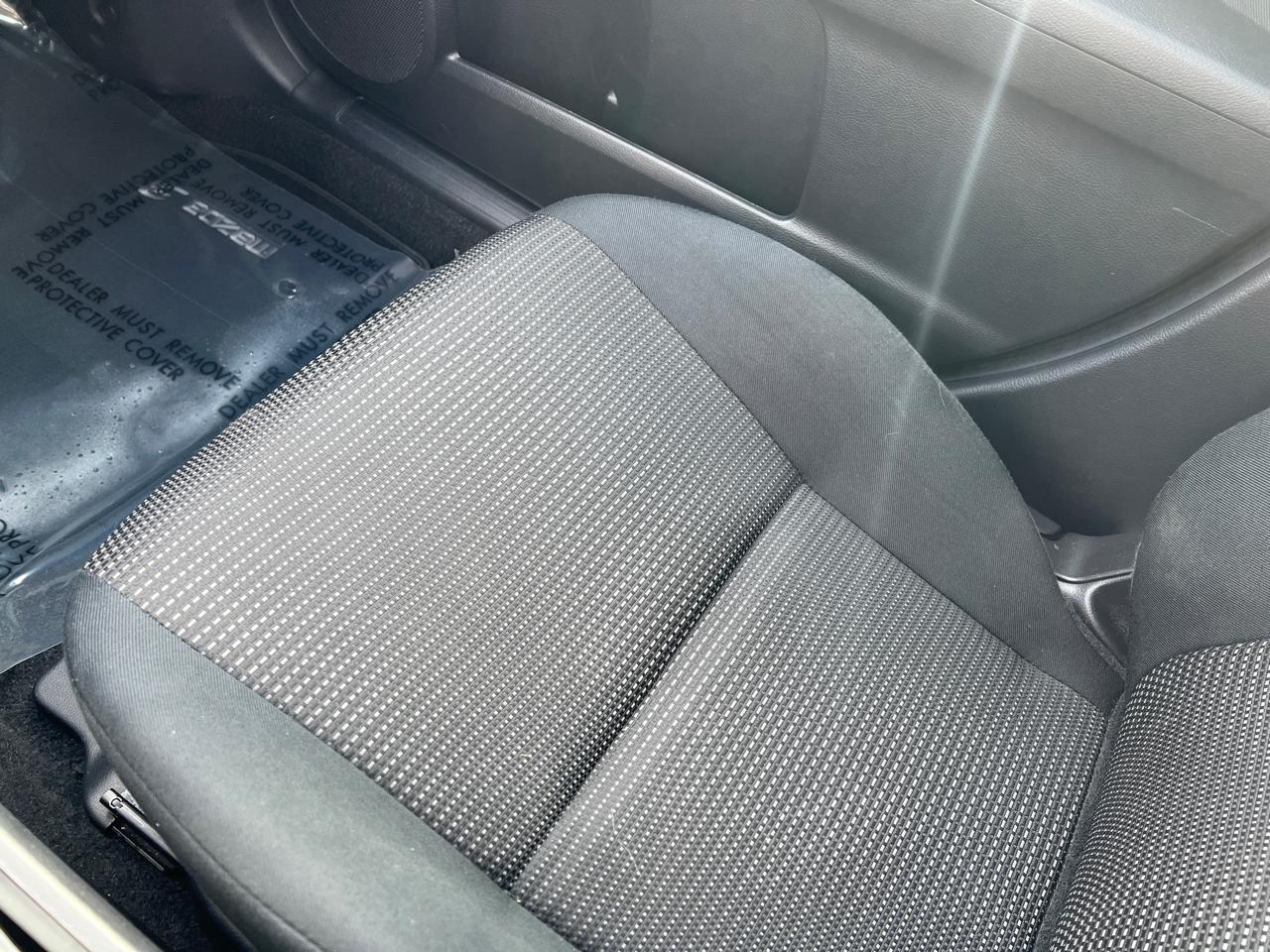 Mazda MAZDA3 I Touring 5-Door 2012