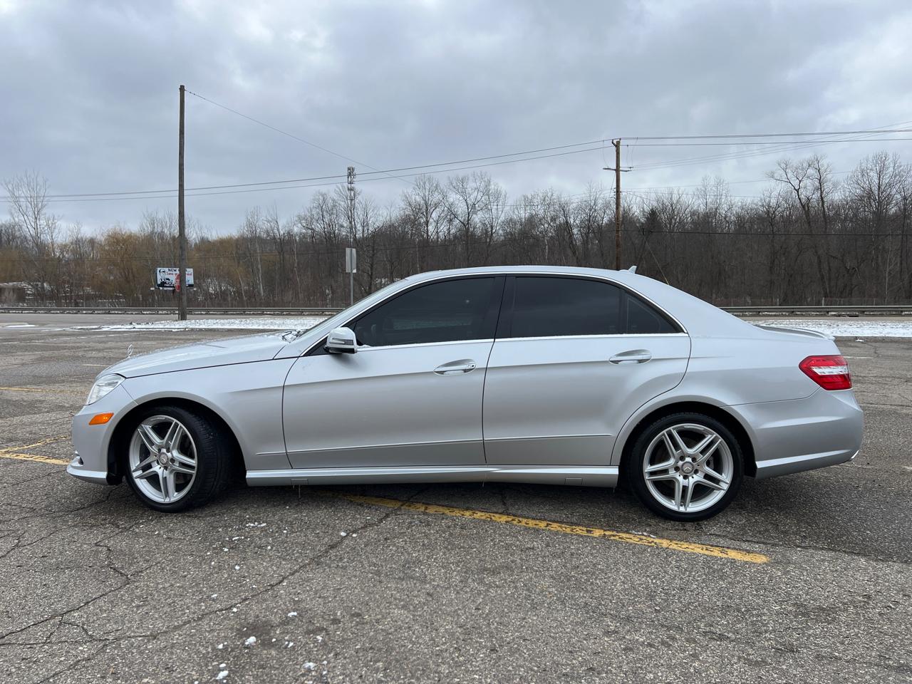 Mercedes-Benz E-Class E350 4MATIC Sedan 2013
