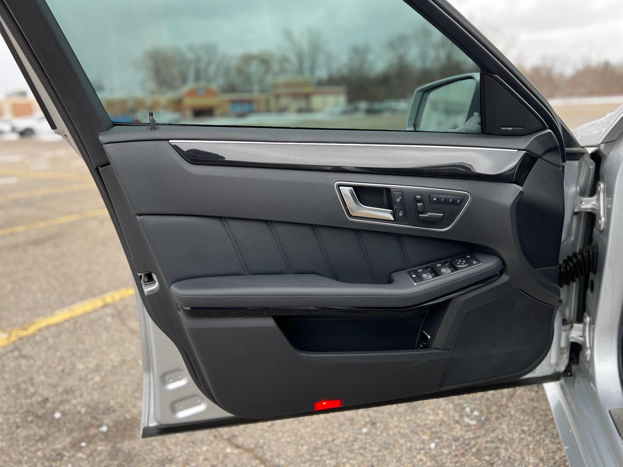 Mercedes-Benz E-Class E350 4MATIC Sedan 2013