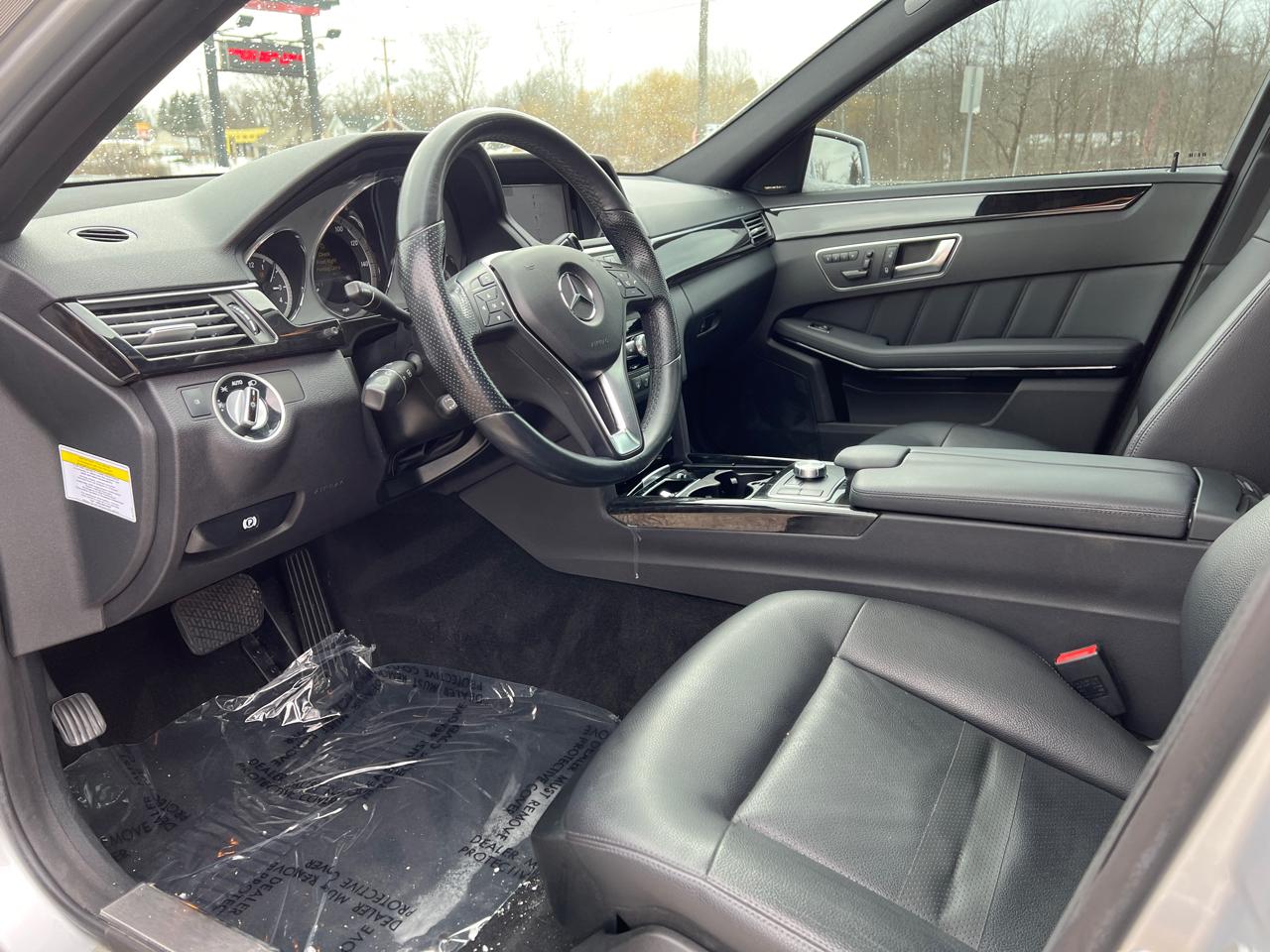 Mercedes-Benz E-Class E350 4MATIC Sedan 2013