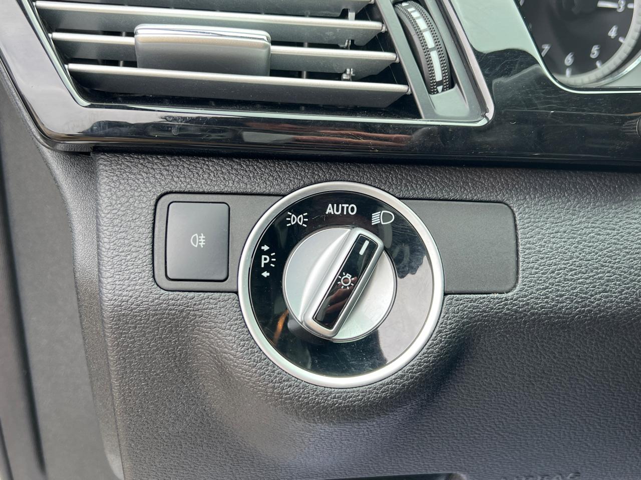 Mercedes-Benz E-Class E350 4MATIC Sedan 2013