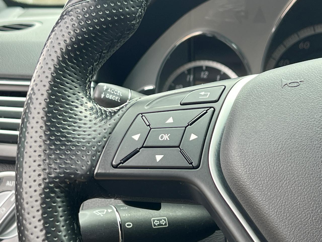 Mercedes-Benz E-Class E350 4MATIC Sedan 2013