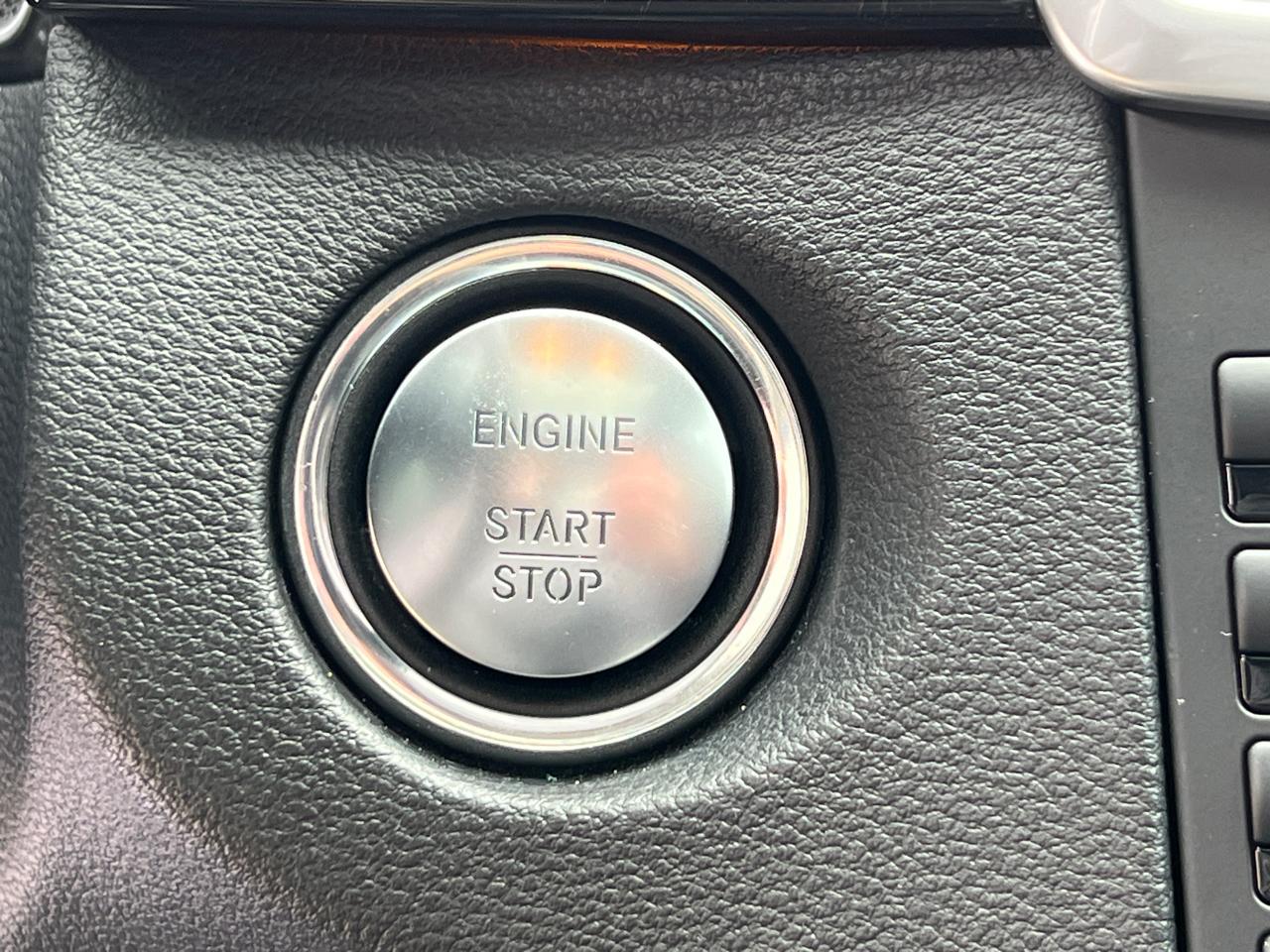 Mercedes-Benz E-Class E350 4MATIC Sedan 2013