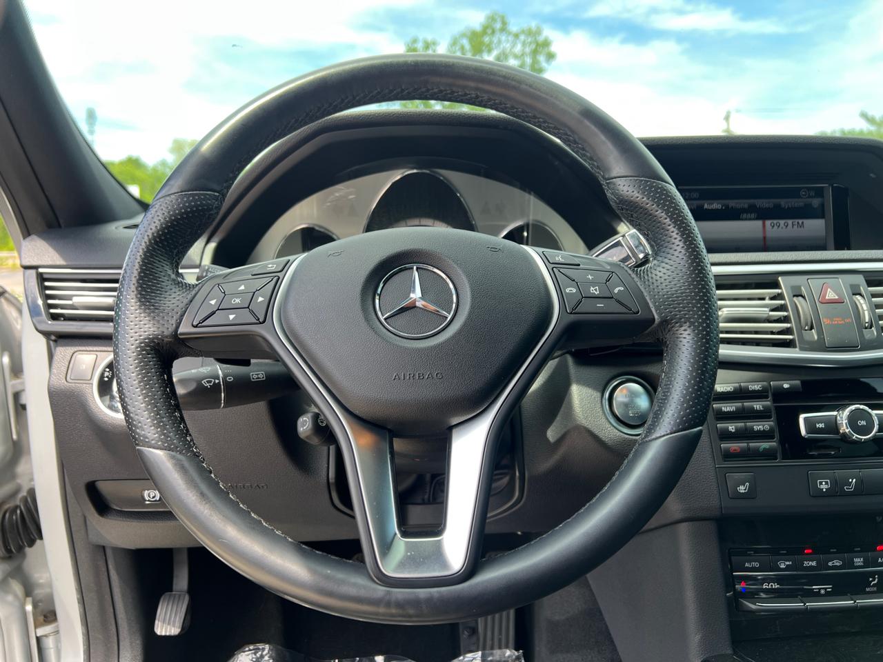 Mercedes-Benz E-Class E350 4MATIC Sedan 2013