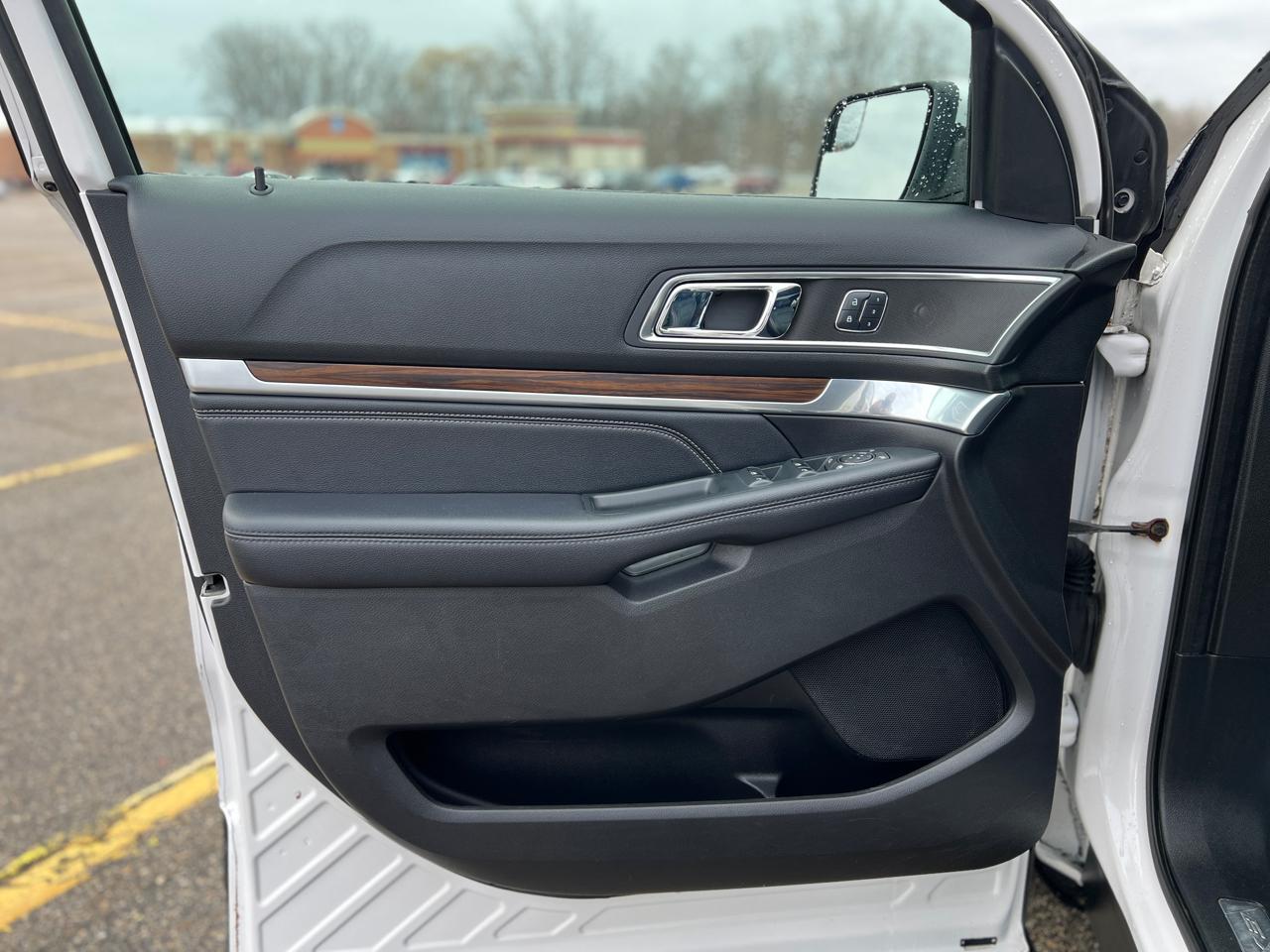 Ford Explorer Limited 4WD 2018