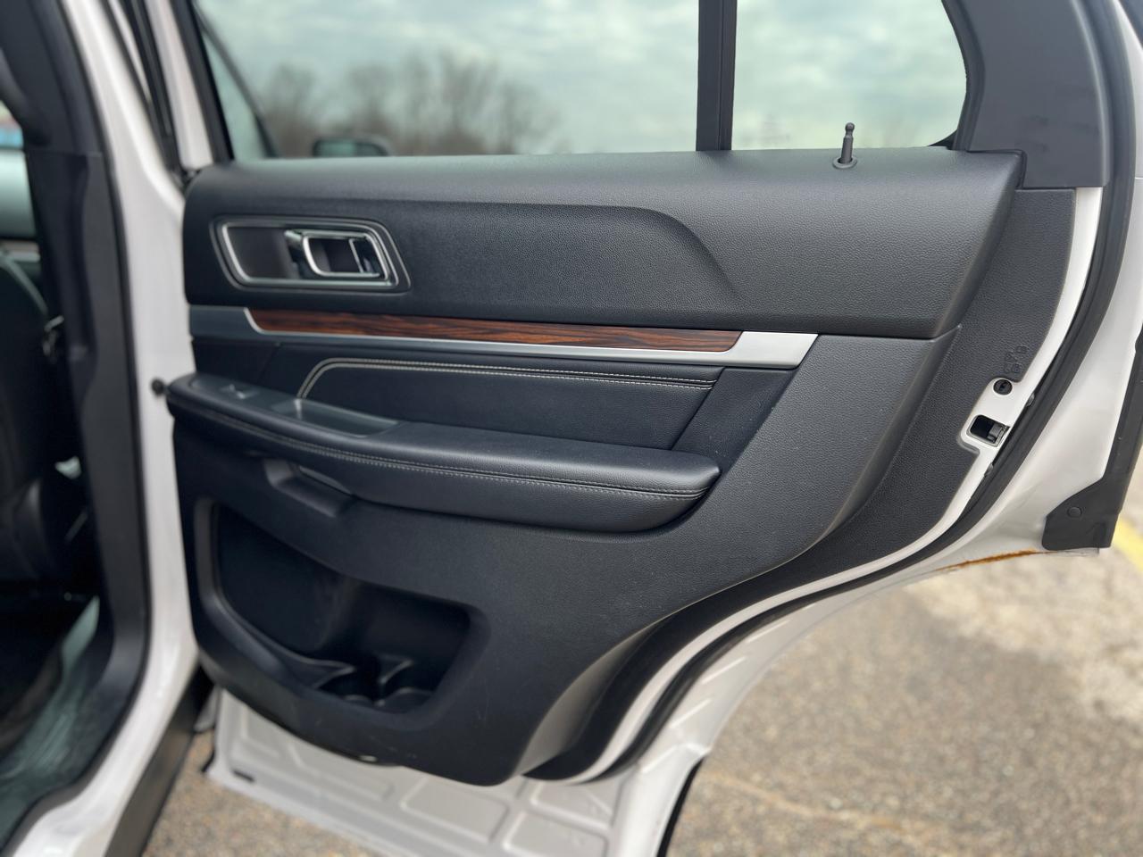 Ford Explorer Limited 4WD 2018