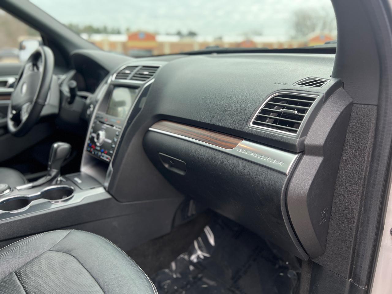 Ford Explorer Limited 4WD 2018