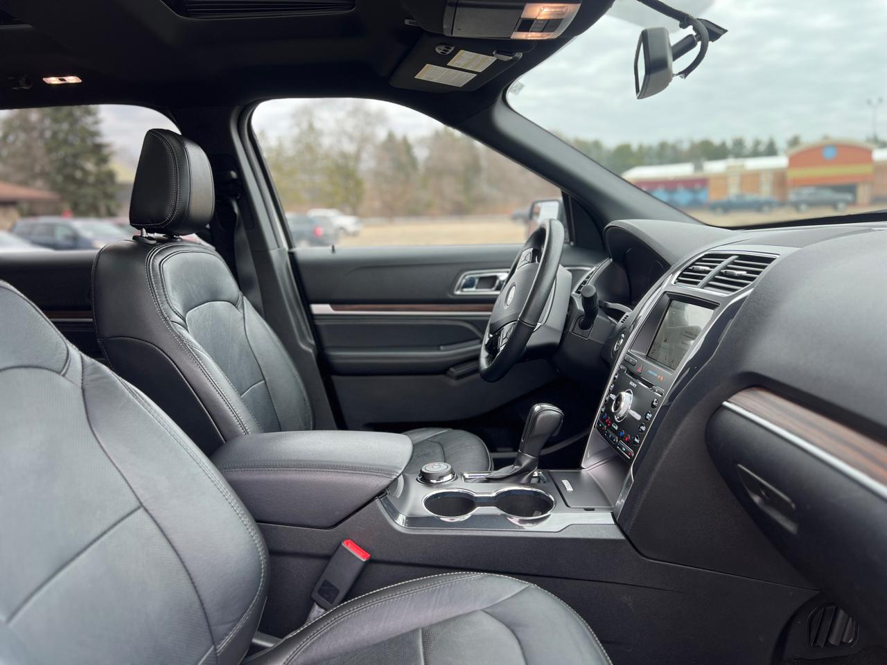 Ford Explorer Limited 4WD 2018