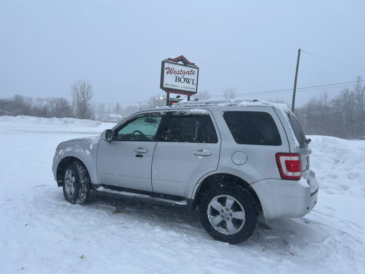 Ford Escape Limited 4WD 2011