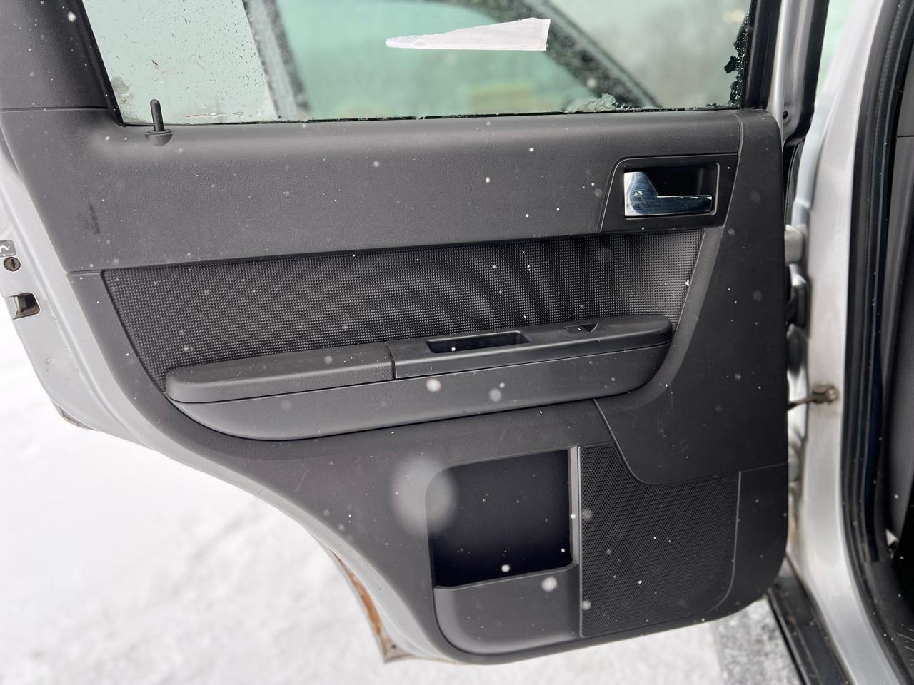 Ford Escape Limited 4WD 2011