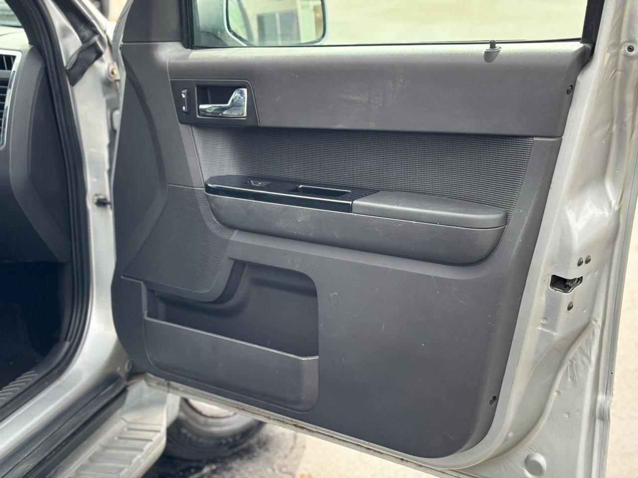 Ford Escape Limited 4WD 2011