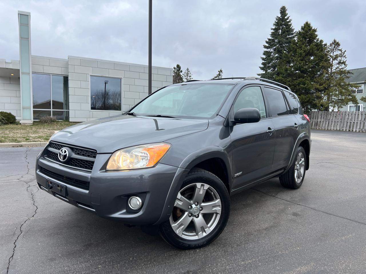 Toyota RAV4 Sport I4 4WD 2010
