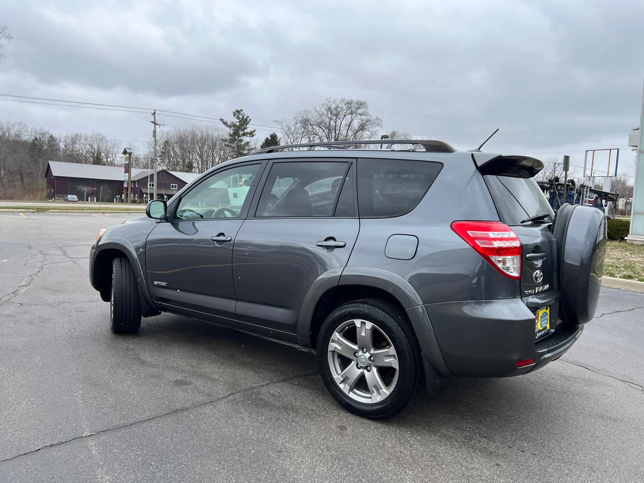 Toyota RAV4 Sport I4 4WD 2010