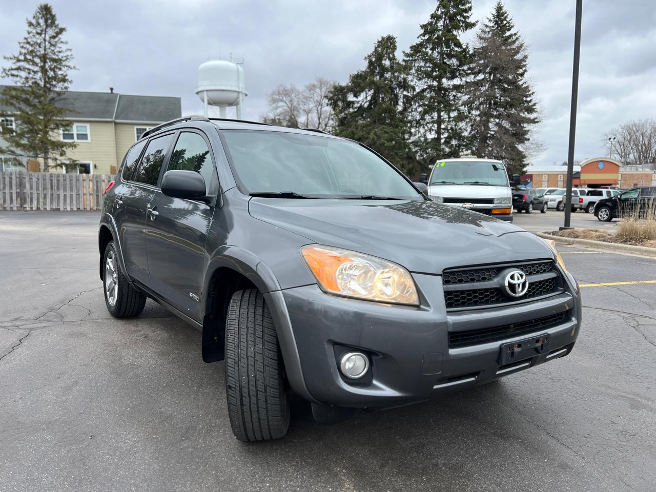 Toyota RAV4 Sport I4 4WD 2010