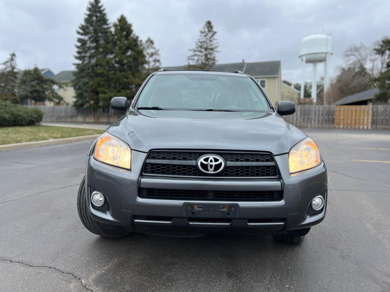 Toyota RAV4 Sport I4 4WD 2010
