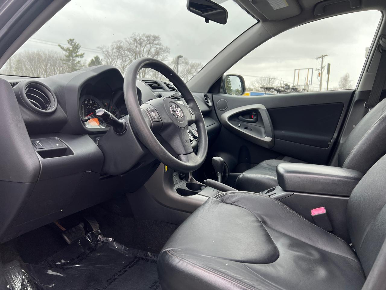 Toyota RAV4 Sport I4 4WD 2010