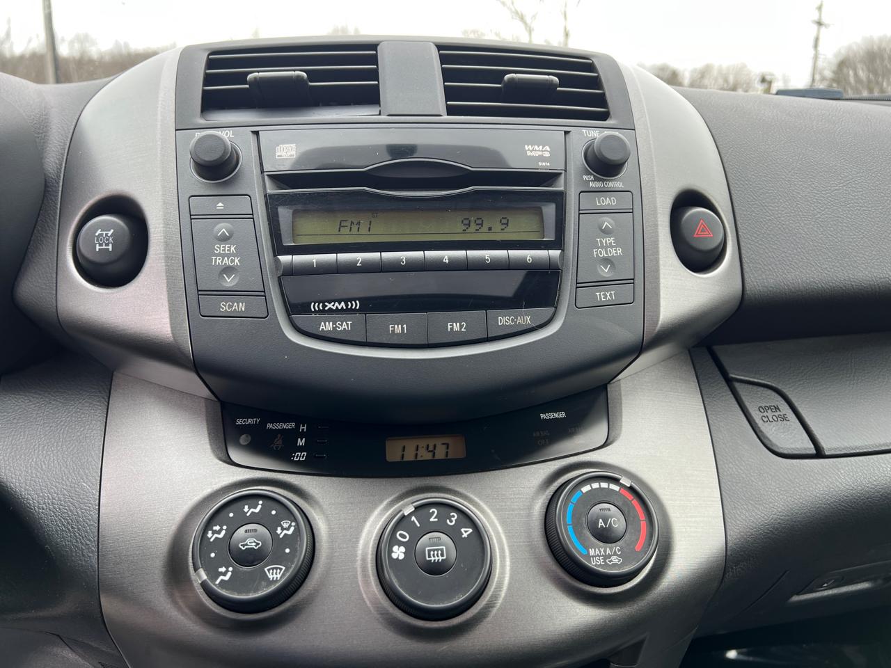 Toyota RAV4 Sport I4 4WD 2010