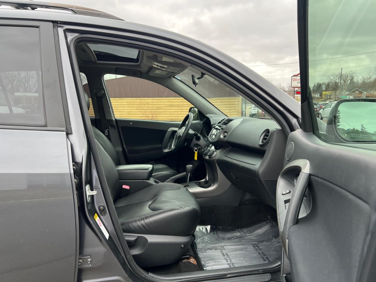 Toyota RAV4 Sport I4 4WD 2010