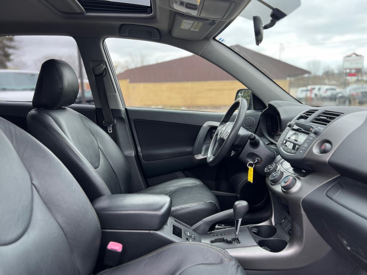 Toyota RAV4 Sport I4 4WD 2010